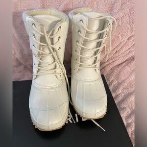 Torrid winter white boots